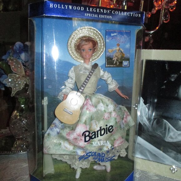 Sound of Music Maria Barbie/Special Edition - Picture 4 of 13